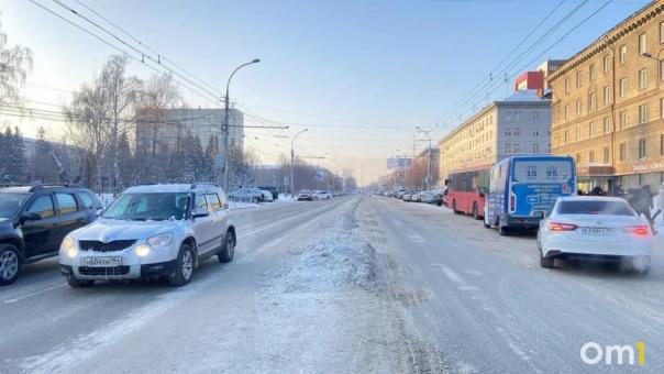 Водитель не пропустил скорую помощь к пациенту с инфарктом в Новосибирске