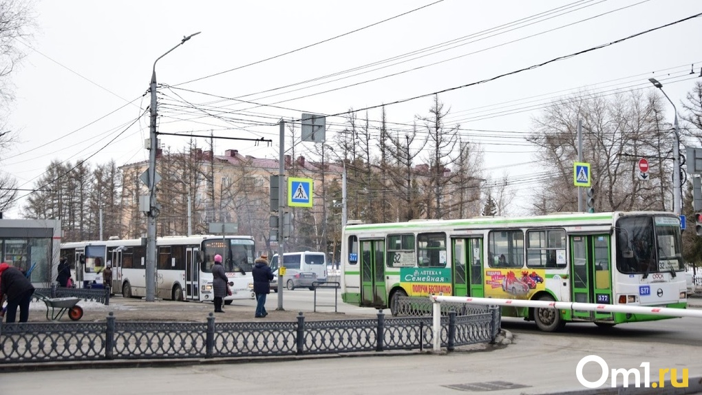В Омске перестанут ходить два автобусных маршрута