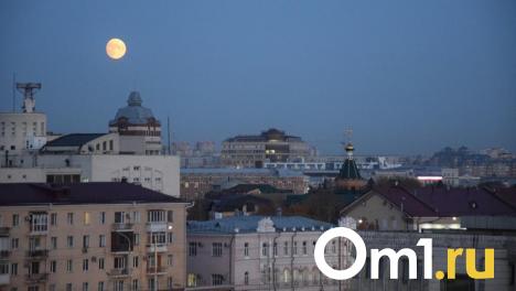 «Город похож на Сайлент Хилл»: омичи продолжают жаловаться на ужасный запах