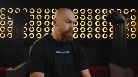 Марк Верба — медийная звезда «Авангарда»: держит раздевалку, вступается за партнёров, ценит искусство