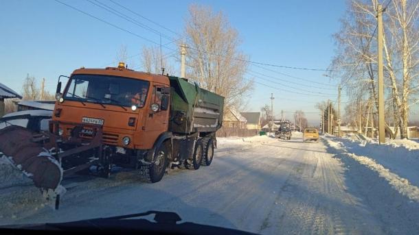 Власти отчитались об уборке снега в новогодние праздники в Новосибирске