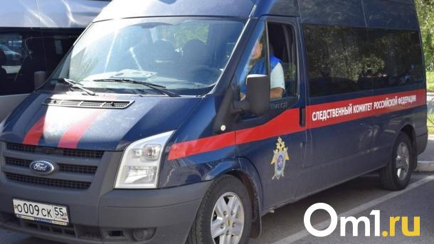 Смертельный конфликт: в омском доме обнаружено тело мужчины