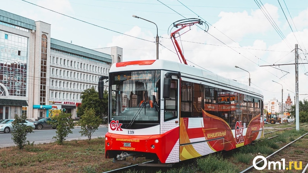 В Омске возобновил работу трамвай №7, который встал из-за дождей