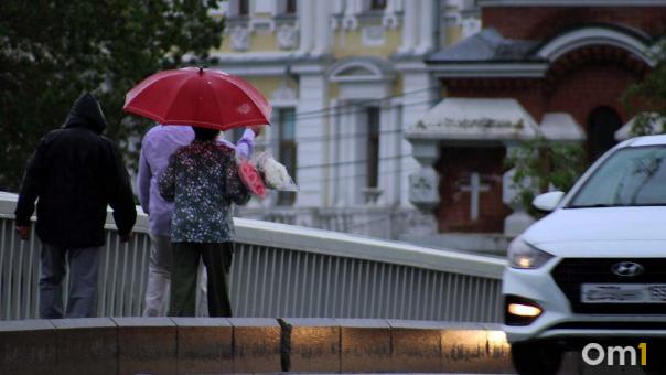Синоптики рассказали, когда закончатся дожди в Омске