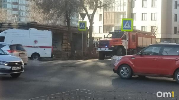 В центре Омска обрушилось строение — под завалами погиб человек