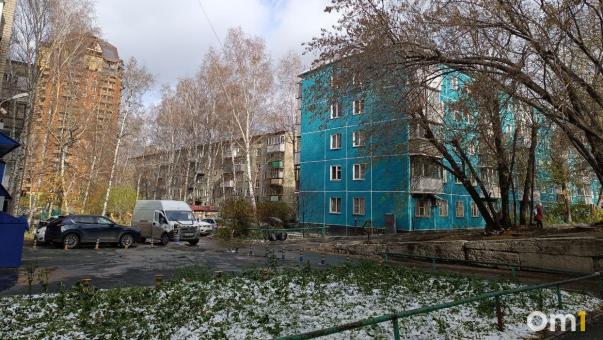 Пробки в Омске набрали уже 8 баллов