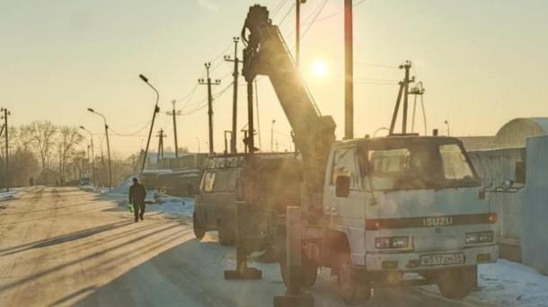 На Хилокском жилмассиве в Новосибирске вновь устанавливают ограничитель для фур