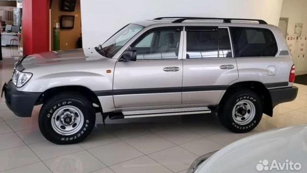 В Омске выставлен на продажу старый Land Cruiser за 21 миллион рублей