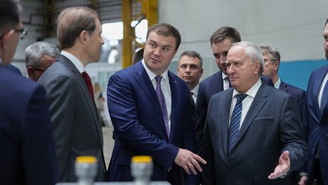 Глава Минпромторга Мантуров и Виталий Хоценко договорились о создании нового индустриального парка в Омске