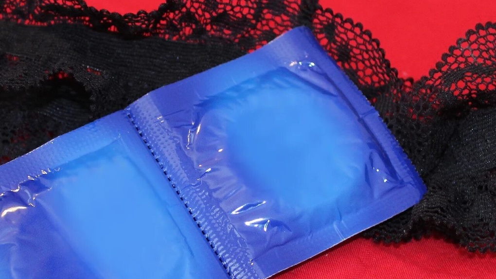 Омским наркоманам раздадут презервативы и сгущенку за тест на ВИЧ