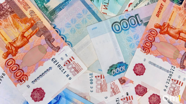Подросток в Новосибирской области хвастается находкой кошелька с крупной суммой денег