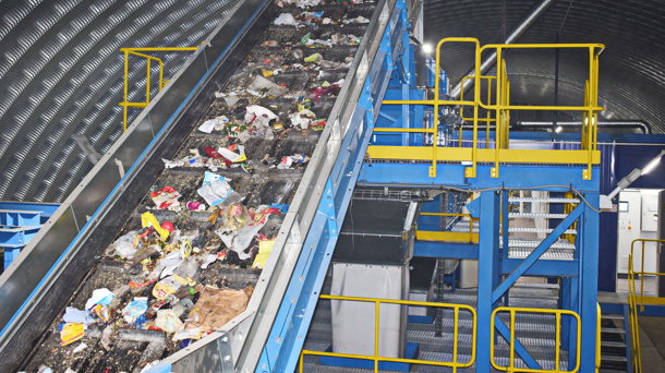 Кто и зачем штампует фейки про омского регоператора