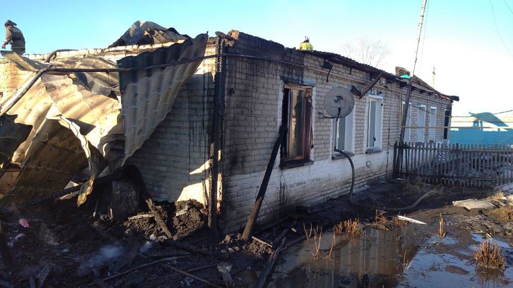 Двое пенсионеров погибло при пожаре в Новосибирской области