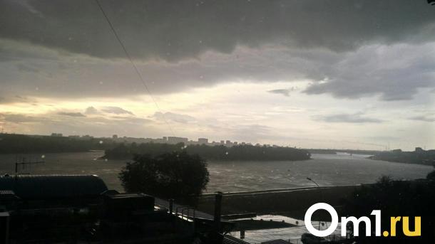 В Омске ожидается мощный ливень: энергетика переведена в режим повышенной готовности