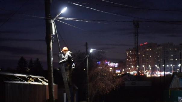 Мэр пообещал омичам сделать освещение на улицах города