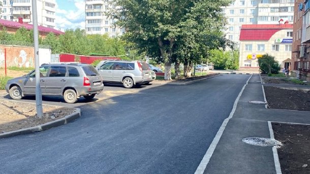 На омском Левобережье благоустроят ещё два двора
