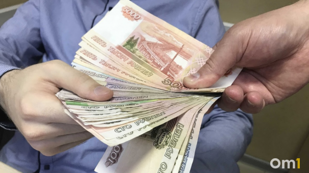 На выплаты семьям с детьми правительство РФ направит 3,3 млрд рублей