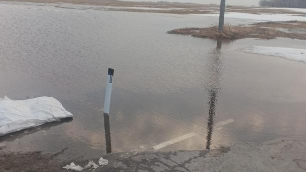 Паводковые воды затопили дороги в пяти районах Новосибирской области