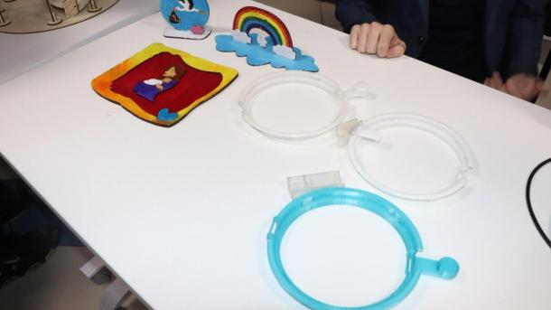 Омские школьники разработали уникальные изделия для медицинского оборудования