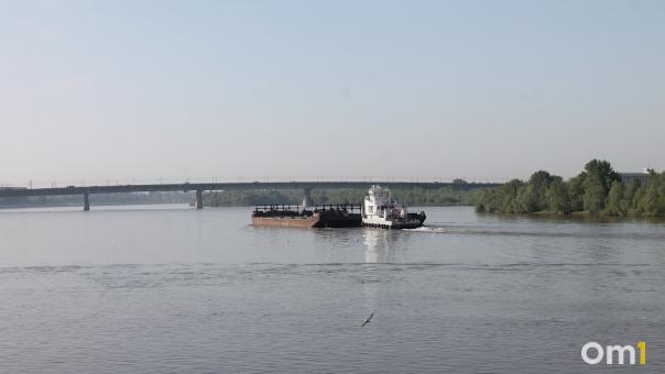 Из Омска по Иртышу перевезут многоэтажку в Ханты-Мансийск