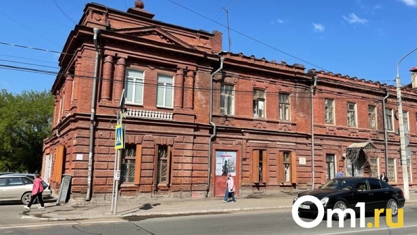 Военкомат в Омске подожгли двое наёмников за 800 тысяч рублей