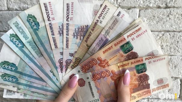 В Омске назвали профессию, где женщина может зарабатывать до 180 тысяч рублей