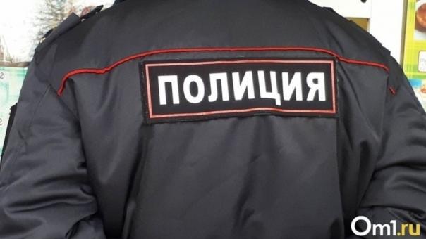 Эмигрировавший новосибирский блогер Ханов не смог отсудить у полиции 100 тысяч рублей