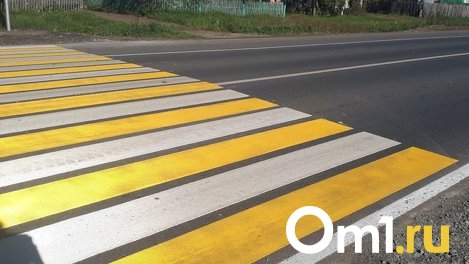 На пешеходном переходе в Омске сбили девочку-подростка