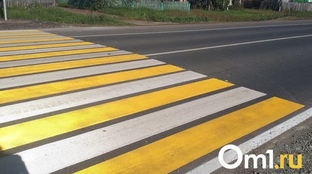 На пешеходном переходе в Омске сбили девочку-подростка