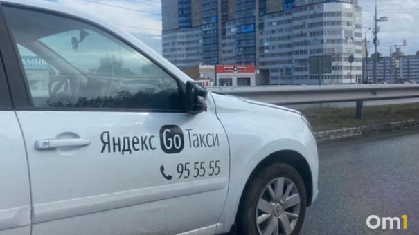 Травников рассказал, почему мигрантам нельзя работать в такси в Новосибирске