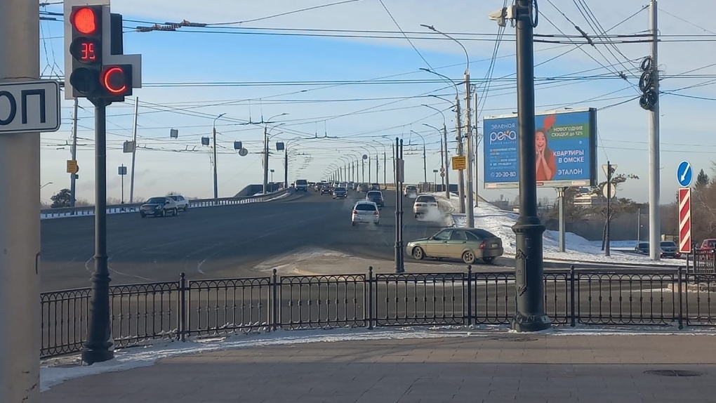 Полтора года пробок: в Омске назвали дату, когда начнут перекрывать Ленинградский мост