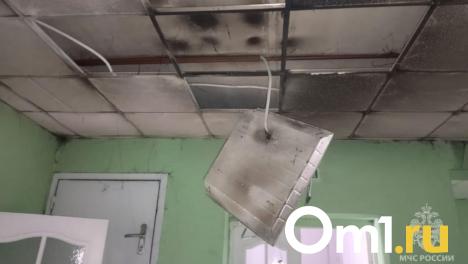 Дети эвакуировались самостоятельно. В Омской школе произошло возгорание