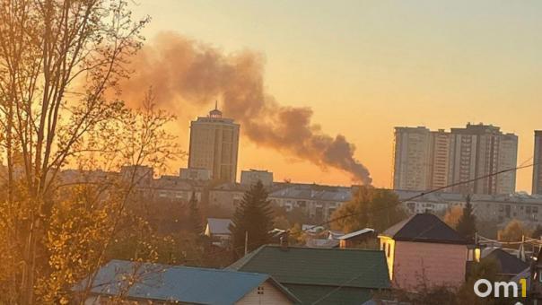 Получили ожоги и раны: две женщины пострадали в пожаре в Новосибирске. ФОТО