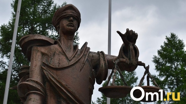 Экс-директора новосибирского завода осудили за растрату на 3 года условно