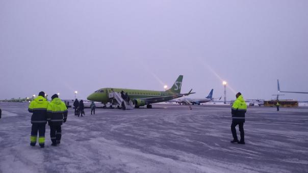 В S7 подтвердили задержку нескольких рейсов в новосибирский аэропорт Толмачёво