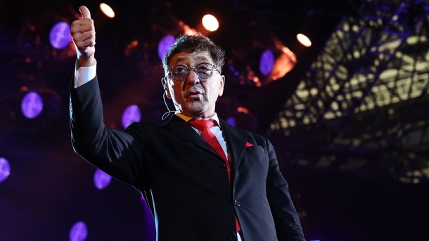 Певец Григорий Лепс ищет на сайте знакомств невесту постарше