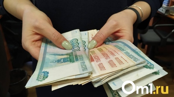 Как курс доллара влияет на цены в омских магазинах? Ответ эксперта