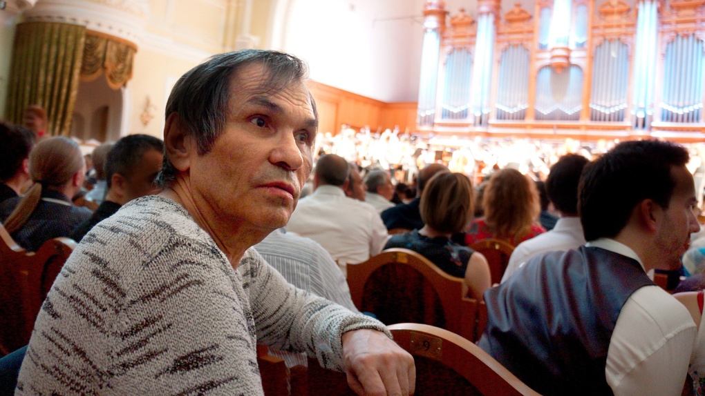Музыкант Бари Алибасов выпил средство для чистки труб