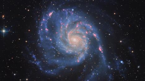 Новосибирский астрофотограф Поляков запечатлел галактику «Вертушка»