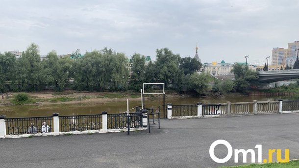 В Омске разваливается набережная Альберта Каримова