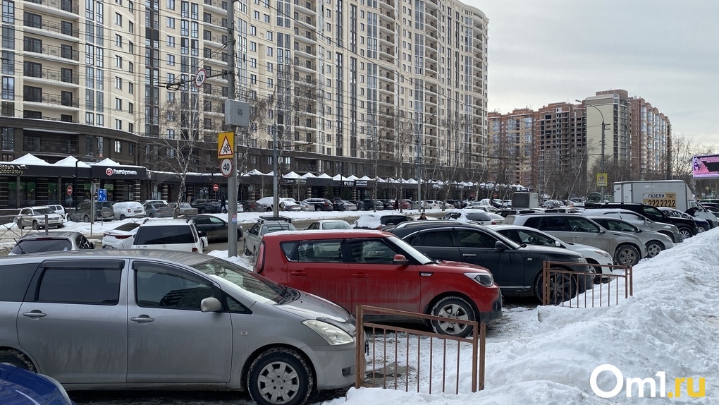 Мэр Новосибирска рассказал о развитии платных парковок в центре города