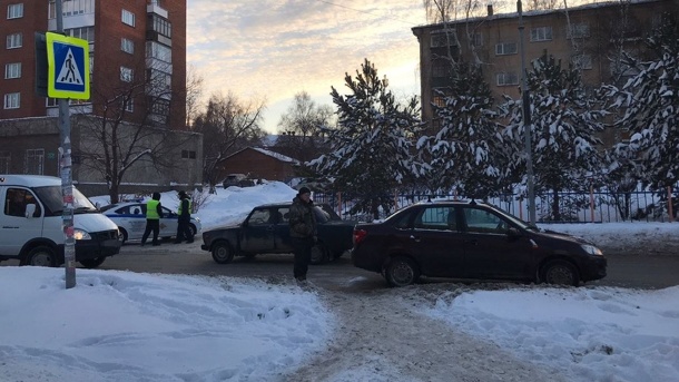 В Новосибирске пенсионер сбил 11-летнюю школьницу