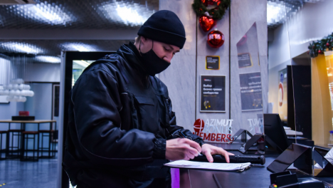 Буйные выходные в Новосибирске: охранники за трое суток пресекли 61 нарушение