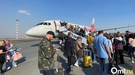 В омском аэропорту сообщили о задержке рейса в Сочи почти на 12 часов