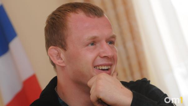 Боец MMA из Омска Александр Шлеменко мог рекламировать украинский алкоголь
