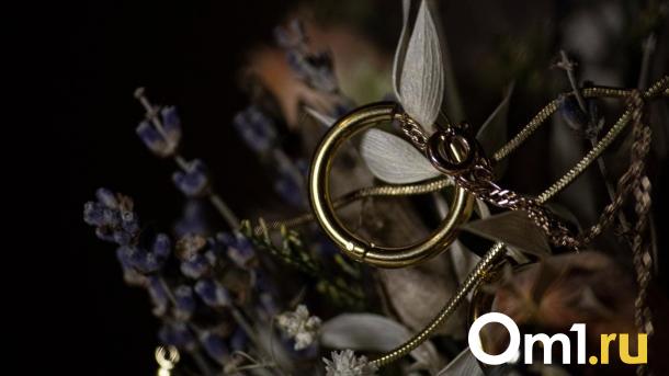 Собутыльник украл у мужчины цепочку стоимостью 60 тысяч рублей