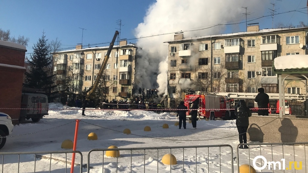 В суд доставили подозреваемую по делу о взрыве газа в Новосибирске