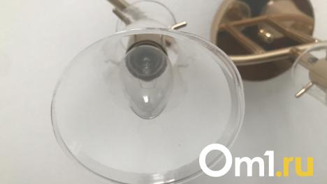 Омичам из Центрального округа вернули свет после повреждения кабеля