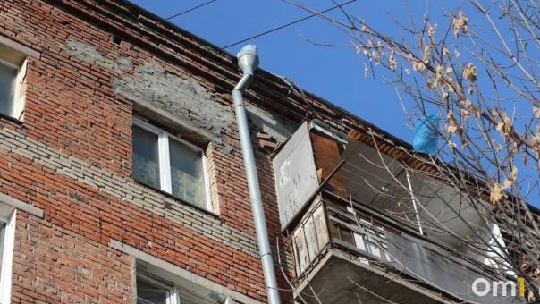 Омич перенёс стену в своей квартире без разрешающих документов