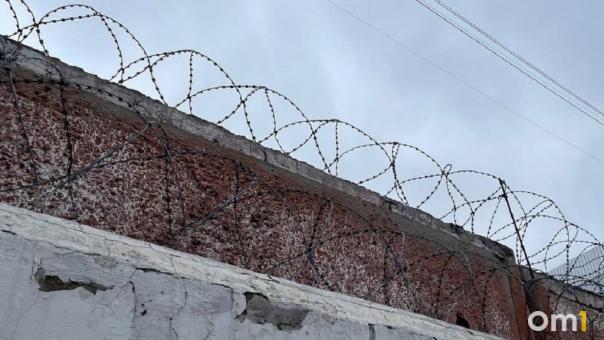 В Омске осудили военного, который сбегал со службы и распространял наркотики